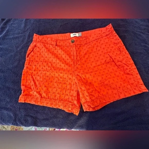 Old Navy Women's Orange Shorts - Picture 2 of 10